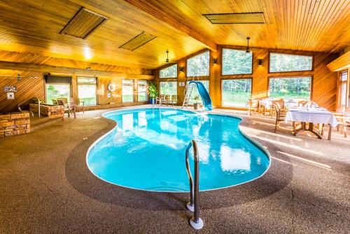 Sundre Bed & Breakfast | Rustlers Lodge