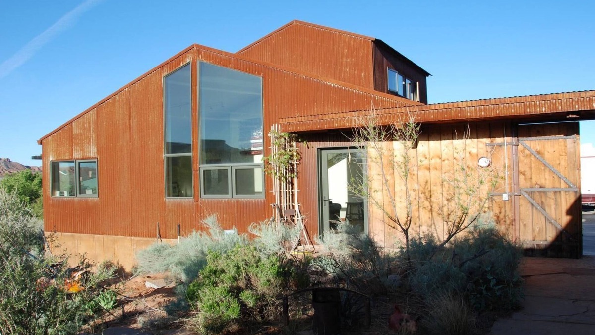 Virgin House | Rusty Guest House: Solitude at Zion National Park.