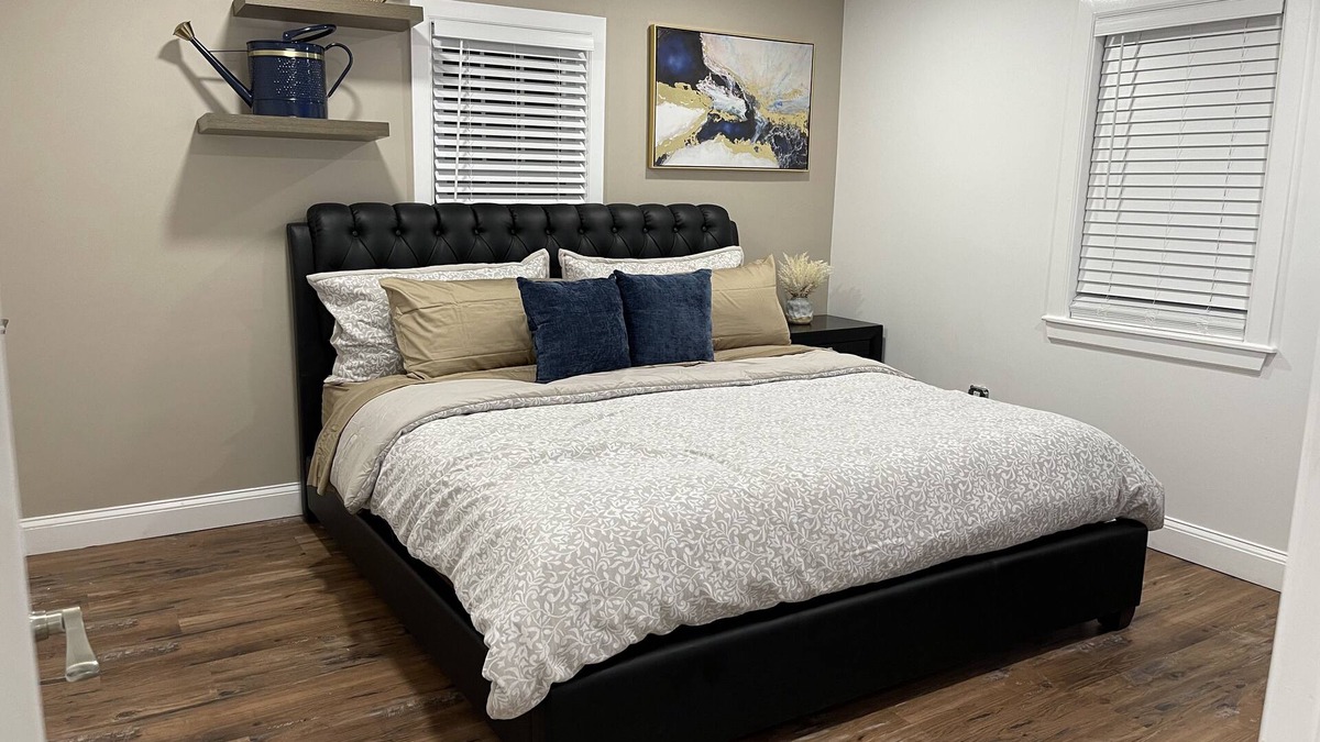 Rahway Apartment | Rutgers University, Dream Mall, NYC