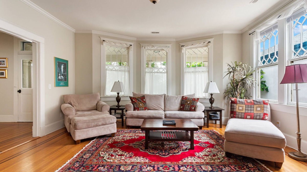 Cannonborough Elliotborough Apartment | Rutledge Avenue Inn (Suite B) | Downtown Luxury
