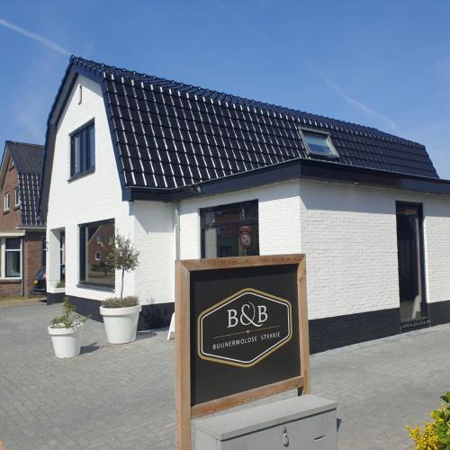 Ruinerwold Bed & Breakfast | Ruunerwoldse Stekkie met eigen badkamer