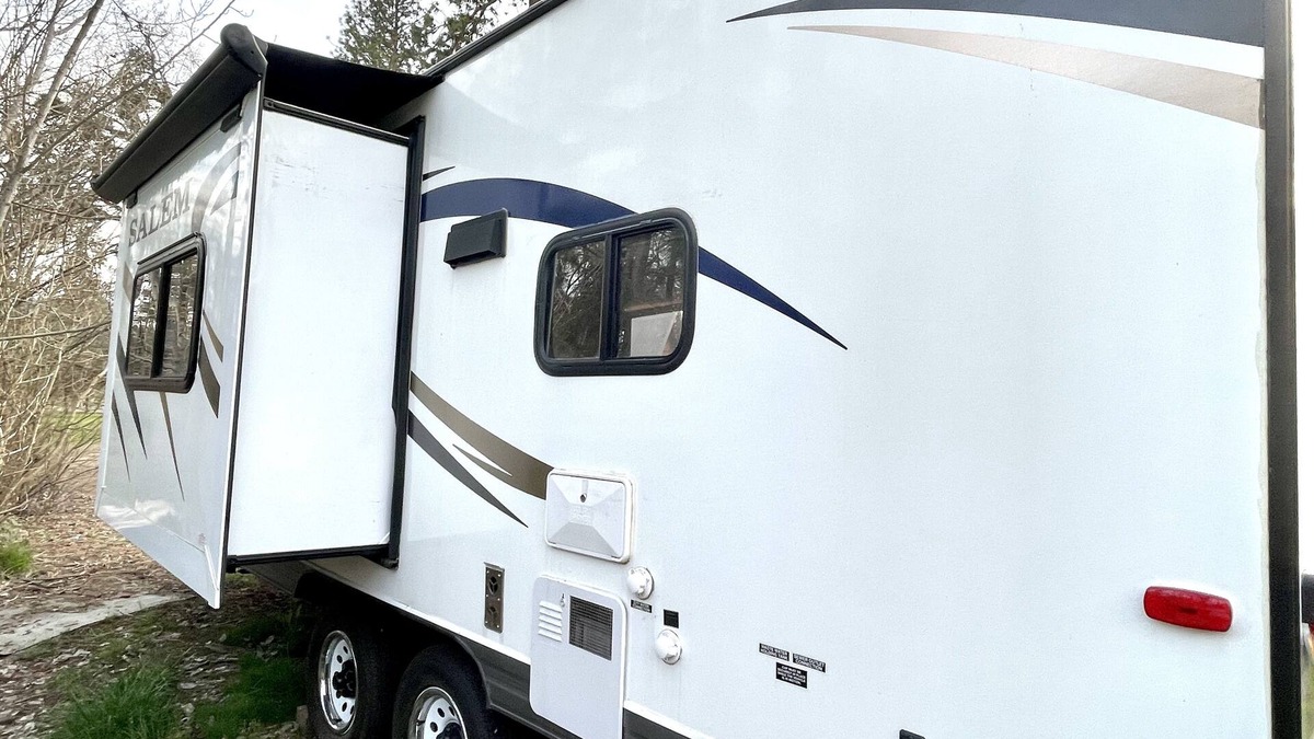 Central Point RV Rental | RV DELIVERED TO YOUR SITE