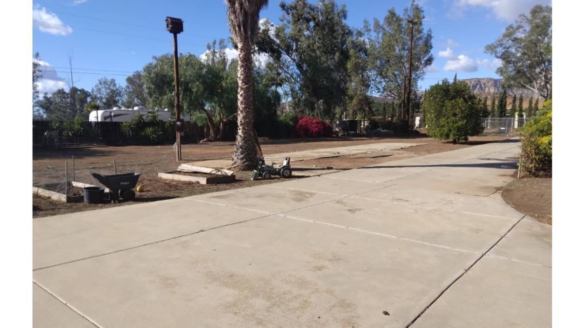 El Cajon RV Rental | RV hookup space for rent