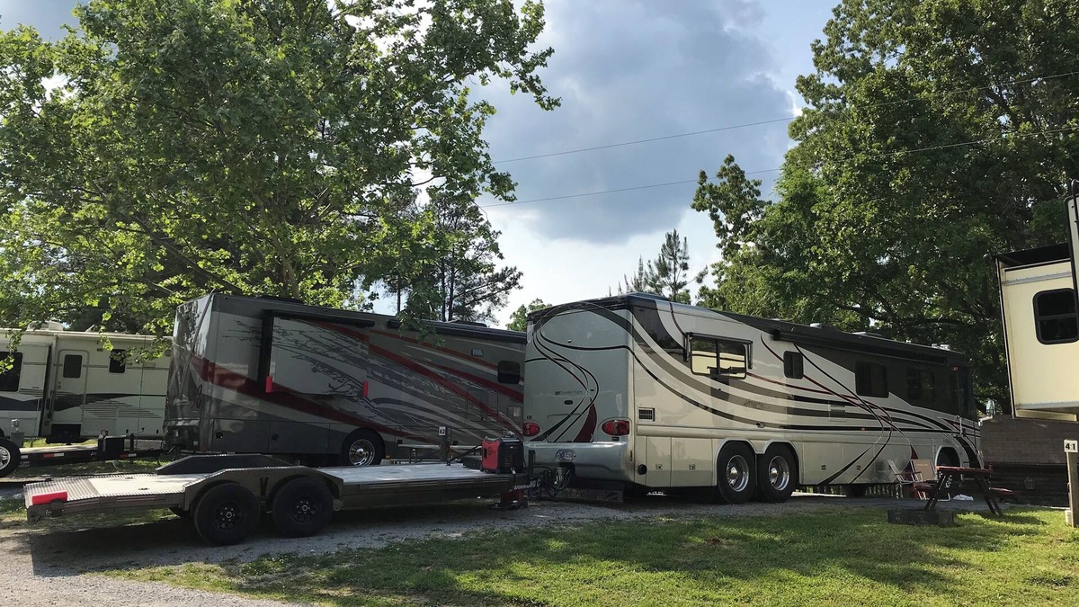 Aurora RV Rental | RV Site #43 Pull Through, Big Rig Friendly 60ftx25ft