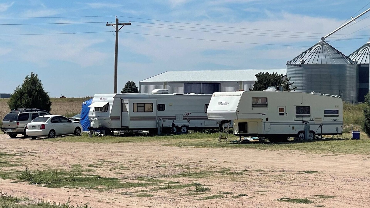 Yuma RV Rental | RV Site with hookups - Water, Sewer and 30 AMP Electric