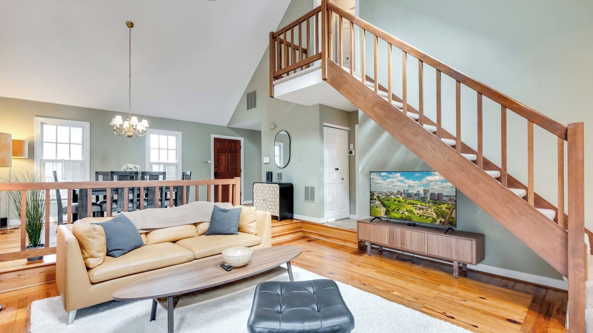 North Chesterfield House | RVA Old Willow Bungalow | Quaint & Quiet | 2 Kings