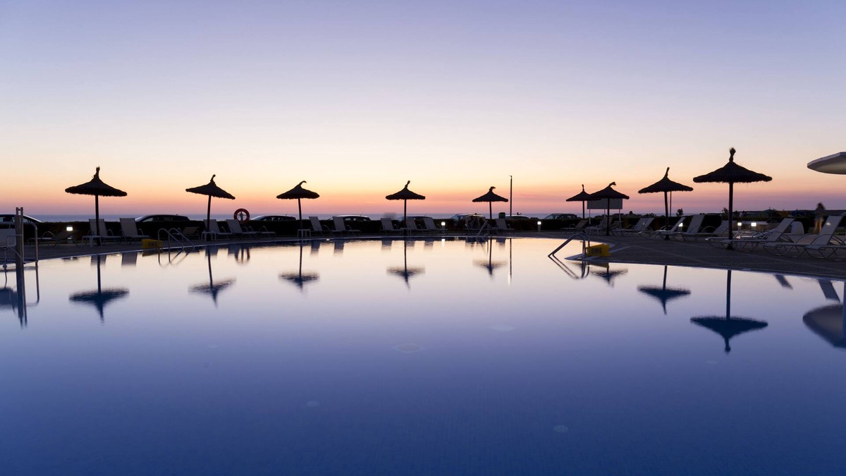 Cales Piques Hotel | RVHotels Sea Club Menorca