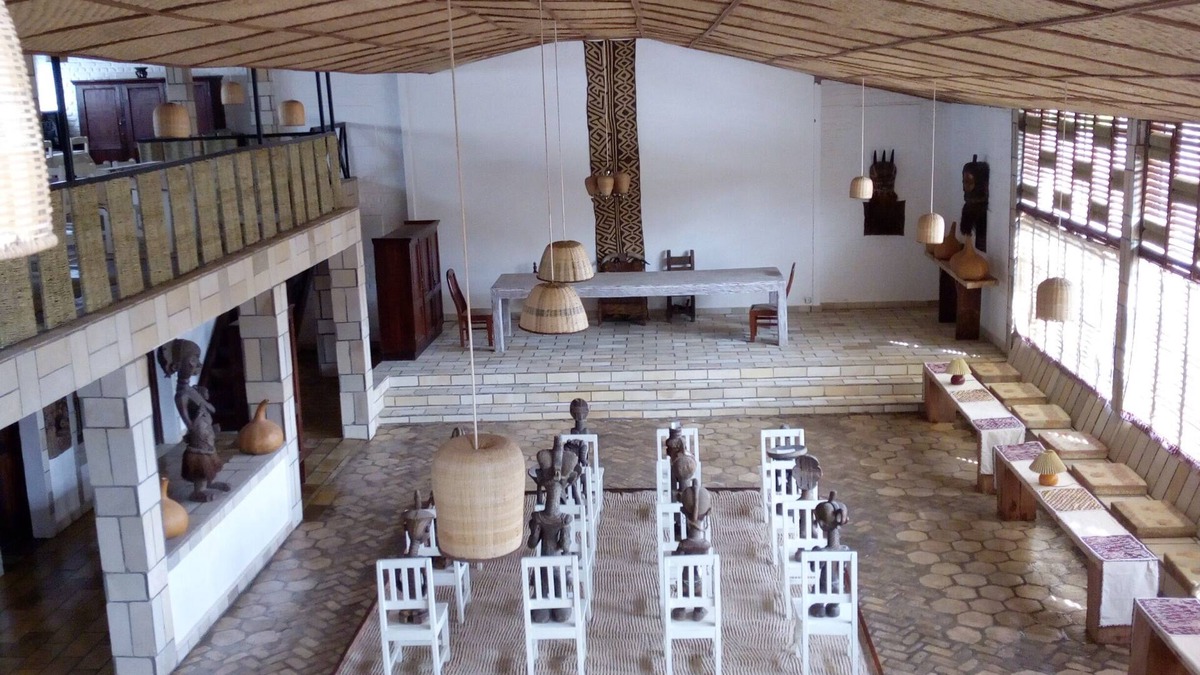 Nyanza Bed & Breakfast | Rwanda African Art Museum