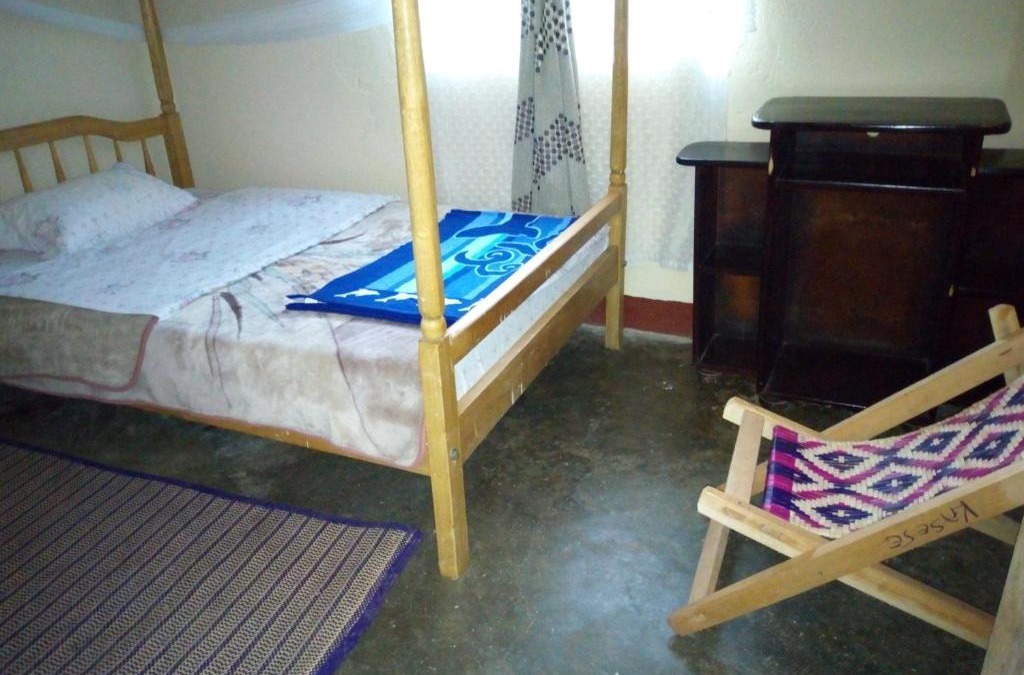 Kitojo House | Rwenzori Trekking Homestay