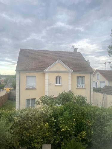 Bezons House | Séjour à Paris