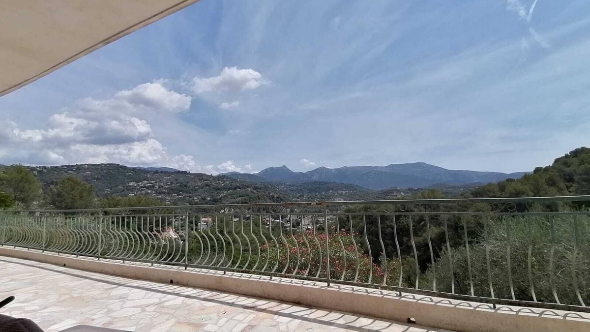 Contes House | Séjour en Pleine Nature, vue Imprenable, Jacuzzi