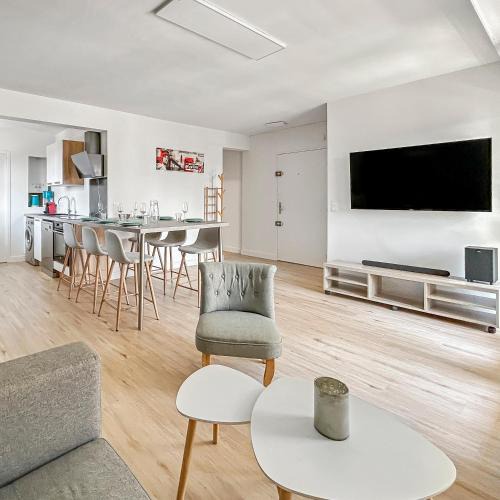 Lorient Apartment | Séjour idéal à Lorient, spacieux T4, ville & mer