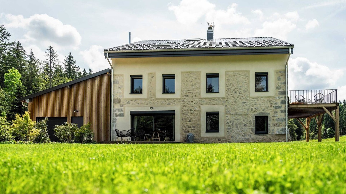 Premanon Apartment | Séjour nature dans ancienne ferme en pierre - déconnection garantie