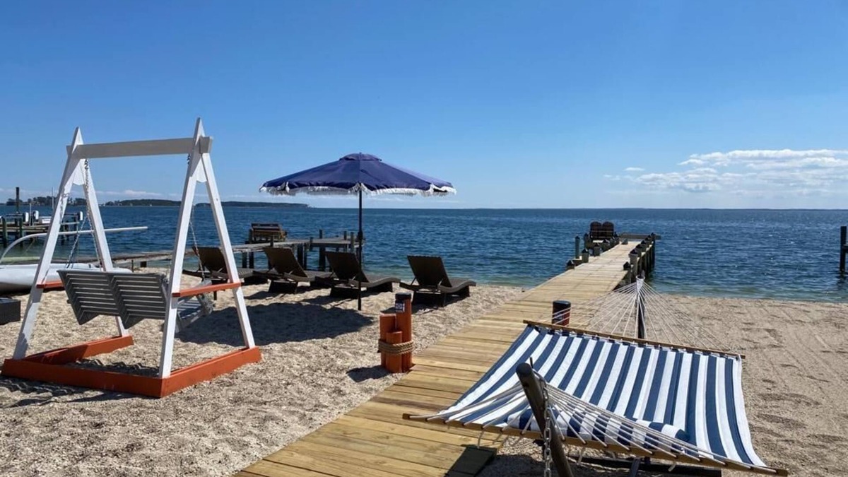 Piney Point House | Sí Paradise, waterfront home!