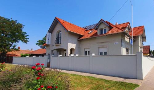 Hajdunanas House | Sóvirág Termál Panzió