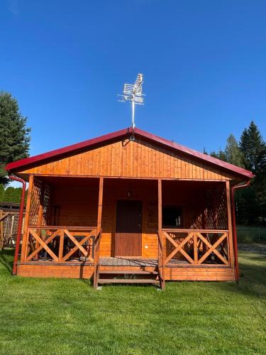 Miastko House | Słoneczne wzgórze domki pod lasem