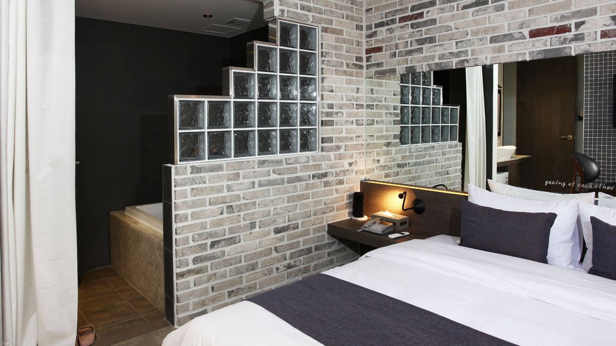 Gwanpyeong-dong Hotel | S& Hotel