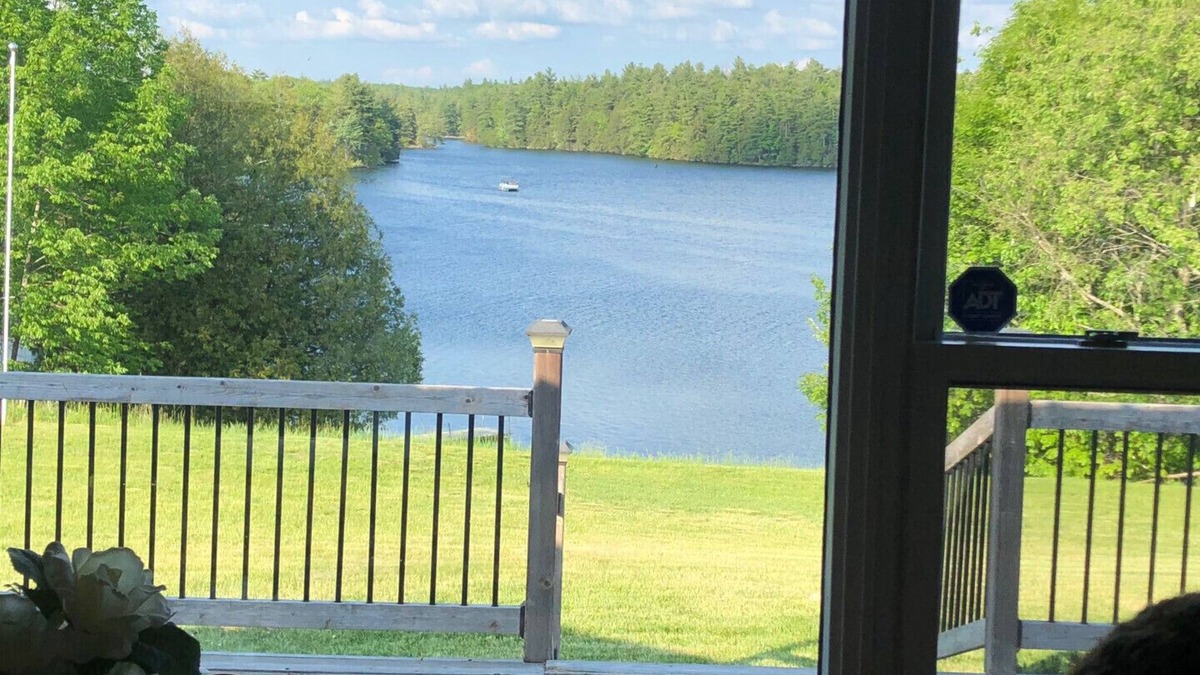 Frontenac Cottage | S & K's cottage on the lake