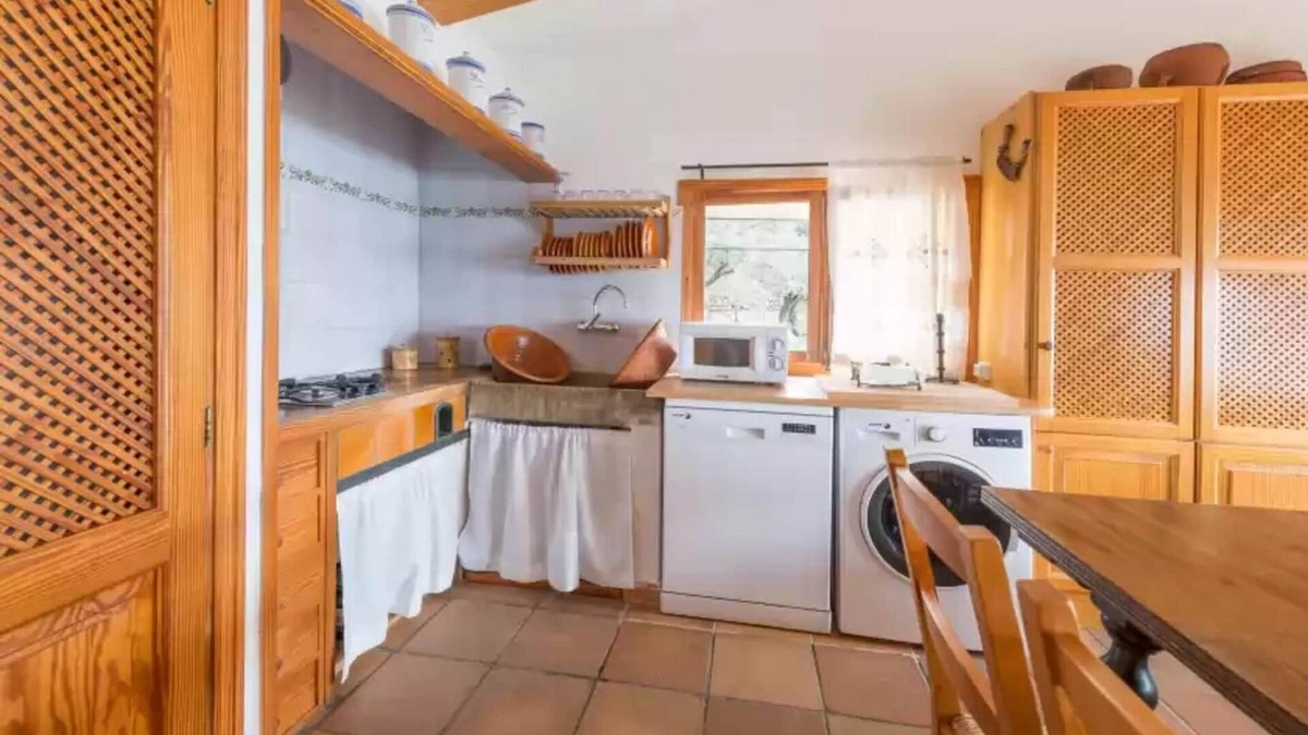 Fornalutx Ski Chalet | S'olivaret (fornalutx) - Country House. Free Wifi