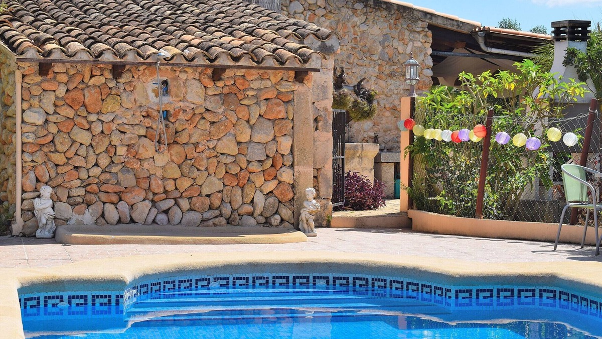 Buger Villa | Sa Figuera Blanca 115 cosy finca with private swimming pool, garden, terrace, barbecue and WiFi