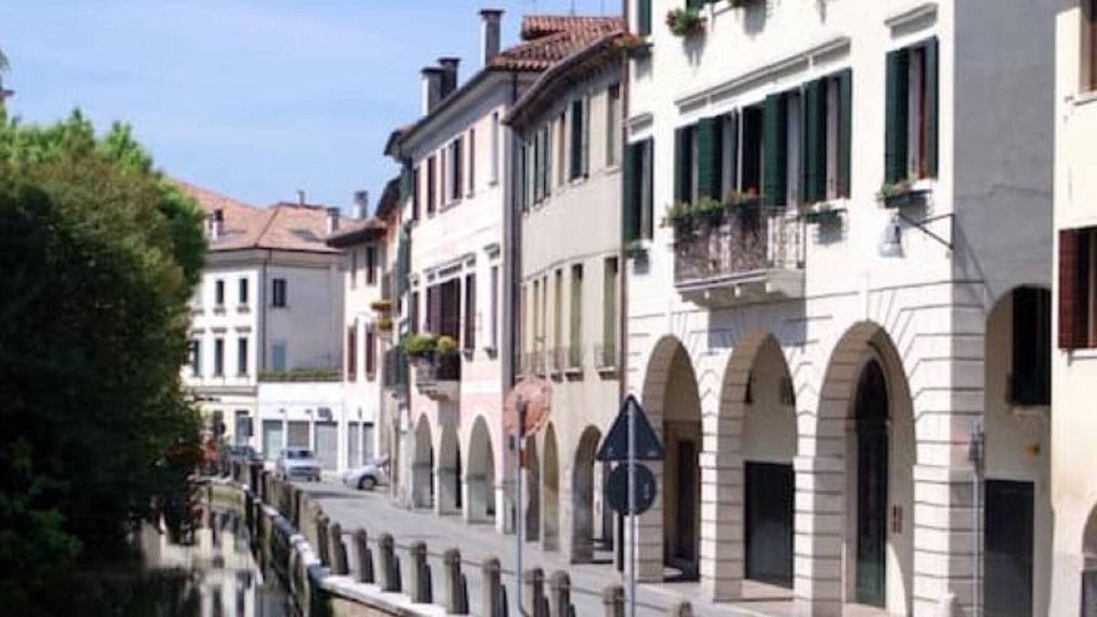 Cappella Maggiore House | Sabry's House - Entire accommodation: accommodation for rent