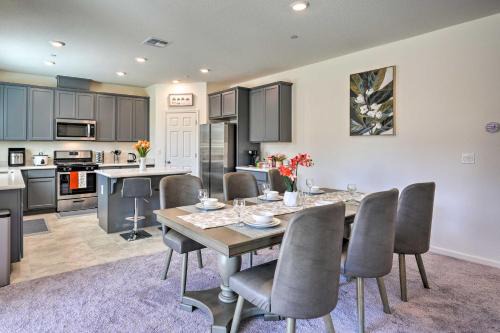 Hood House | Sacramento Retreat with Yard about 13 Mi to Dtwn!