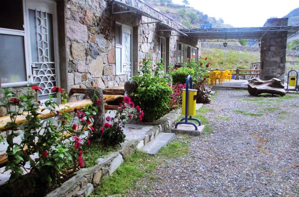 Vardzia House | SADA Guesthouse