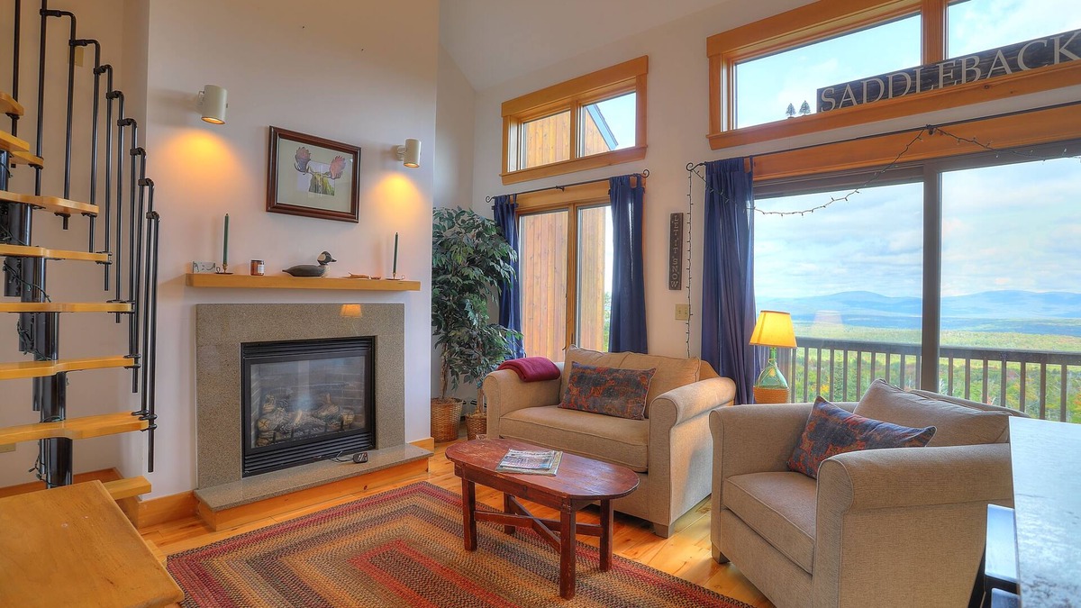 Rangeley Condo | Saddleback - South Branch 9-3 - ski-in/ski-out location