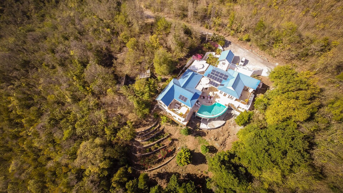 Spring Estate Villa | Sadewa Villa - Bequia