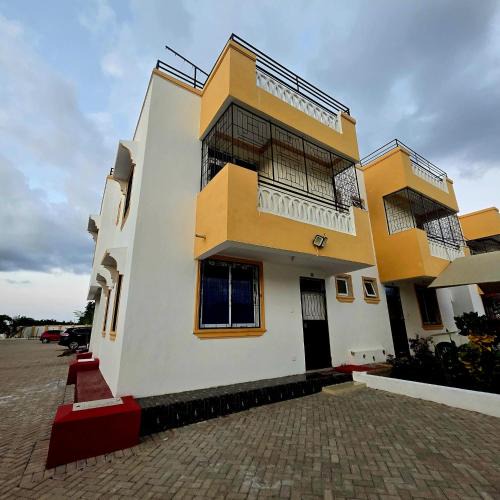 Western Province House | SAFARI BREEZE Residence