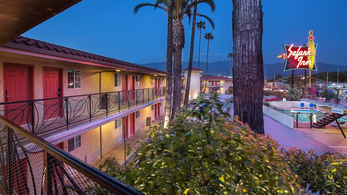 Burbank Hotel | Safari Inn, a Coast Hotel
