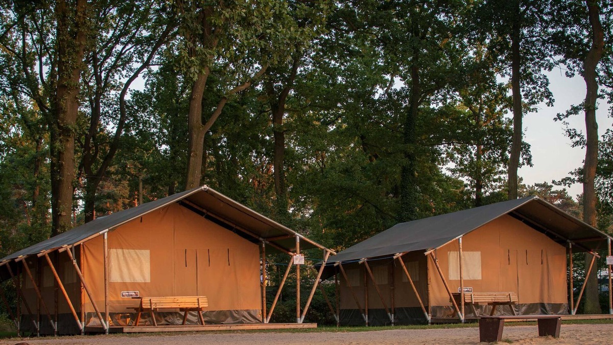 Selm Apartment | Safari tents on the beach at Ternscher See