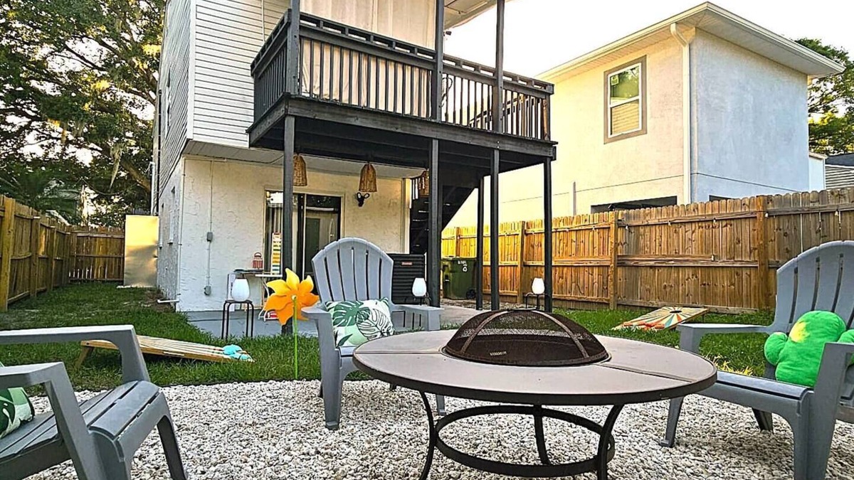 Terrace Park House | Safari Vibes - 1 mi from Busch Gardes - Sleeps 6, USF & Hard Roc.