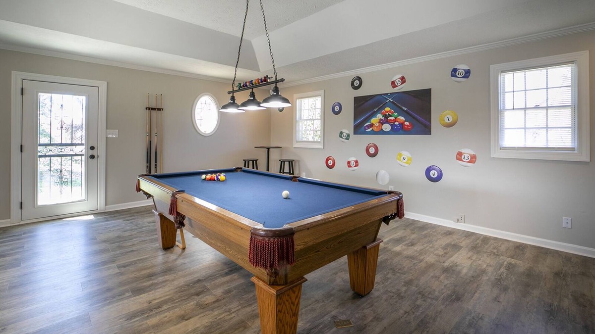Buechel House | Safe, Comfortable, Clean & Convenient! - Make your stay memorable & Book Now!