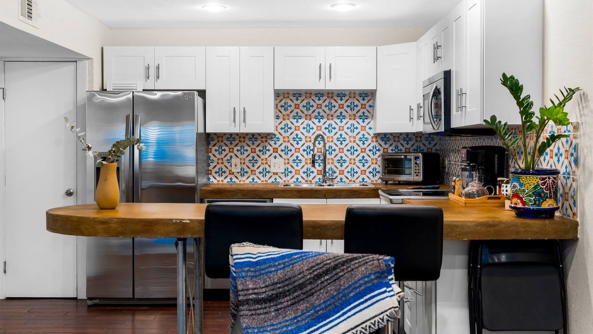West End Condo | Safe & Quiet Oasis in DT ~Perfect Location~