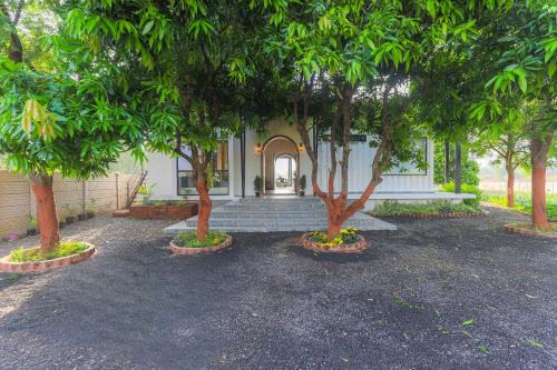 Igatpuri Villa | SaffronStays Aangan