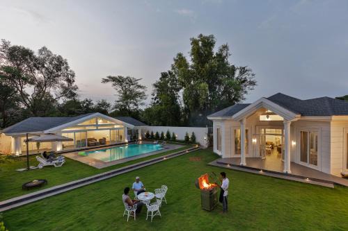 Jawhar Villa | SaffronStays White Pearl