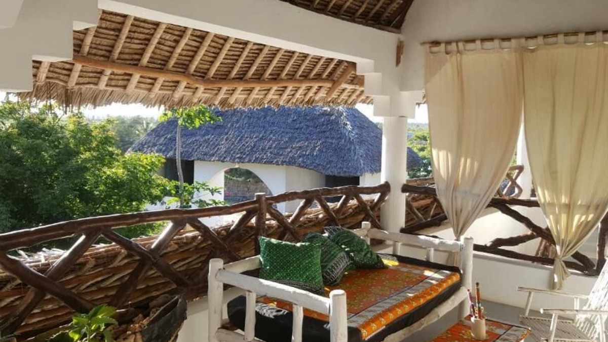 Gede Bed & Breakfast | Safina Beach House