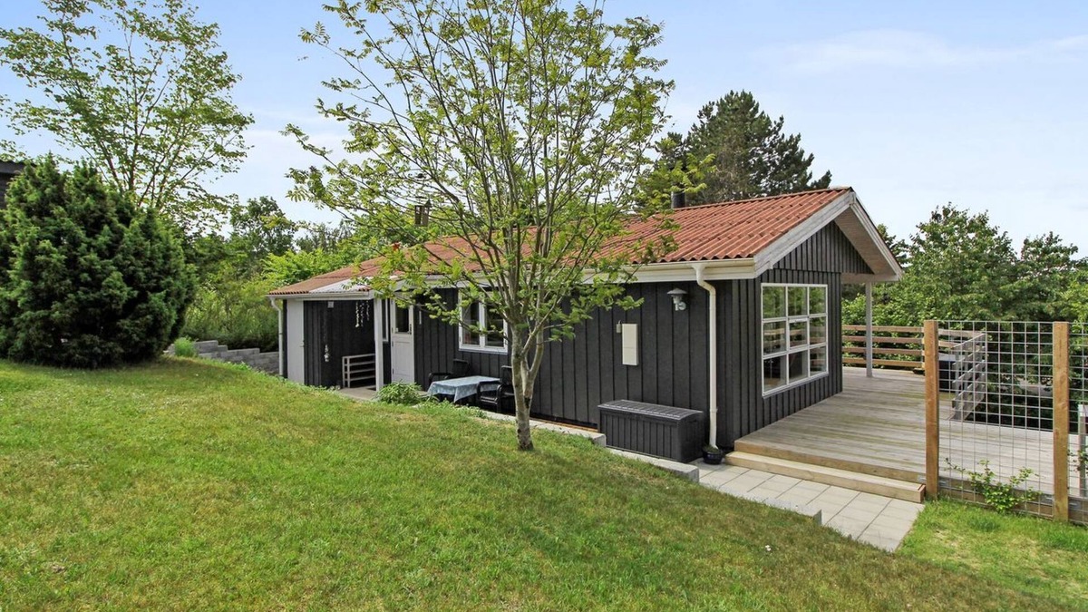 Vibæk Strand House | "Safir" - 800m from the sea by Interhome
