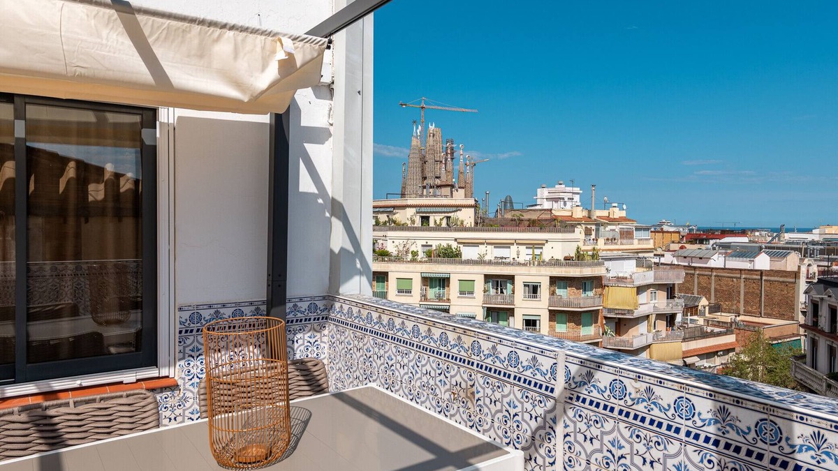 el Camp d'en Grassot i Gracia Nova Apartment | Sagrada Familia Apartment By Olala Homes