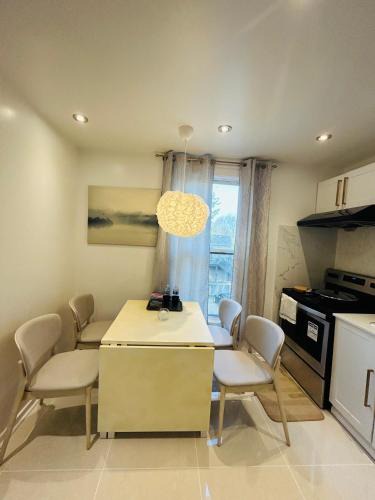 Grimsby Apartment | SAI GON Suit