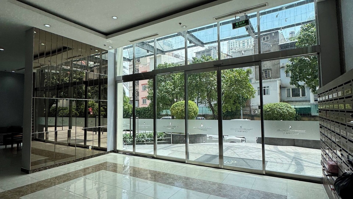 Hang Xanh Condo | Saigon Landmark81 & Vinhomes JT Apartment