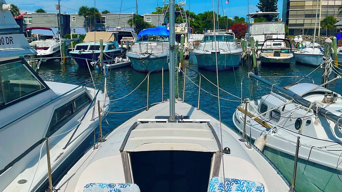 Cocoa Beach Boat Rental | Sailboat Hotel in Cocoa Beach