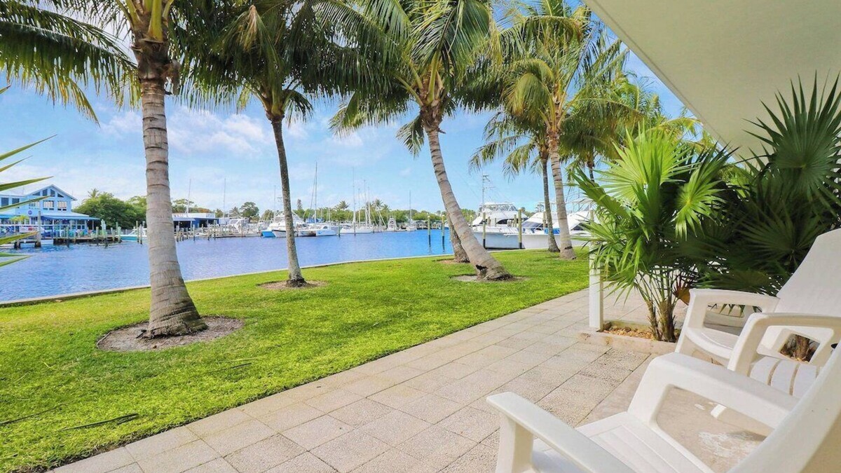 Stuart Apartment | Sailfish Suites 1 - Waterfront & pet friendly!