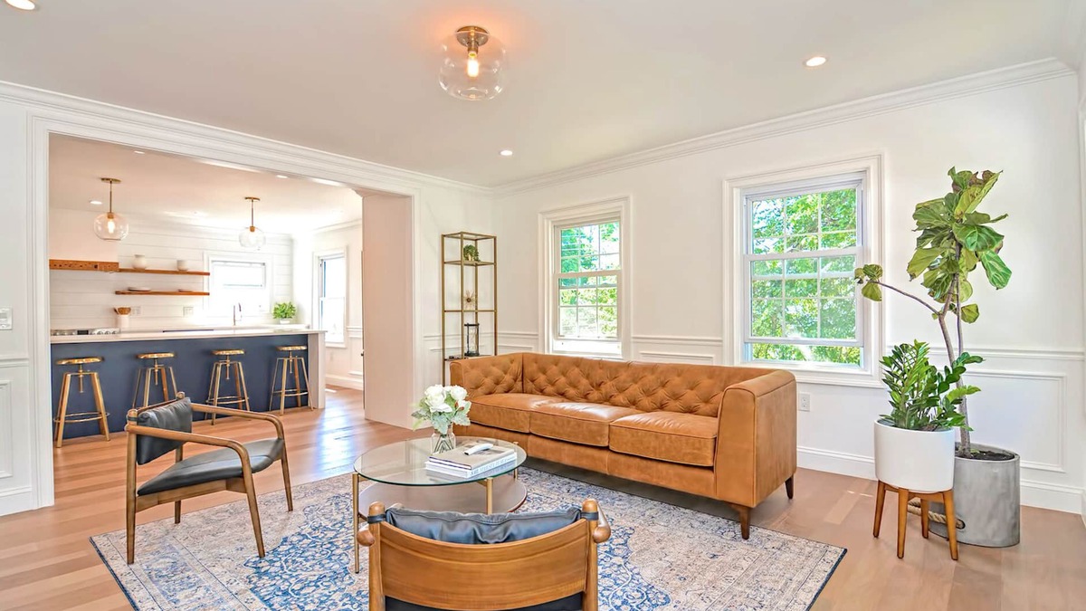 Mystic House | SailHouse Downtown Mystic Lux 2BR Family Getaway 3 Min Walk