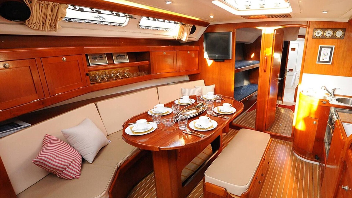 Split Boat Rental | Sailing holiday in Croatia - private sailing yacht 14m