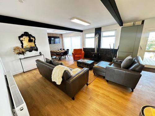 Ringstead House | Sailing Lake Lodge - The Beach, Snettisham