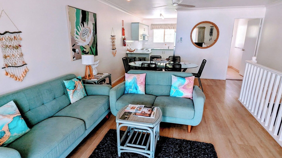 Horseshoe Bay Apartment | Sails On Horseshoe