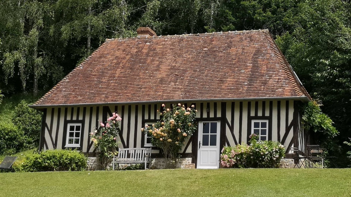 Saint-Julien-de-Mailloc House | Saint Julien de Mailloc - The Manor cottage - Lisieux region - Pays d auge -