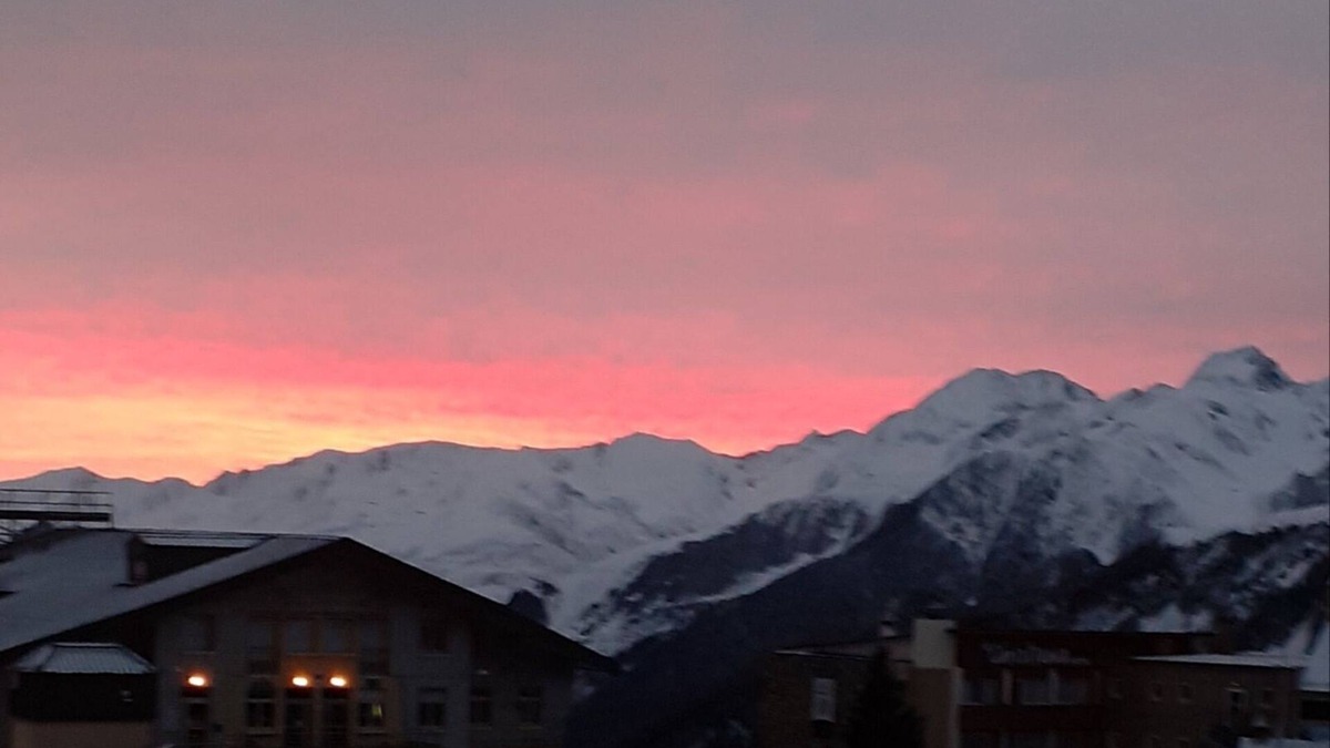 Pla d'Adet Apartment | Saint Lary Soulan Pla D'adet, facing the slopes, two minutes from the ski school,